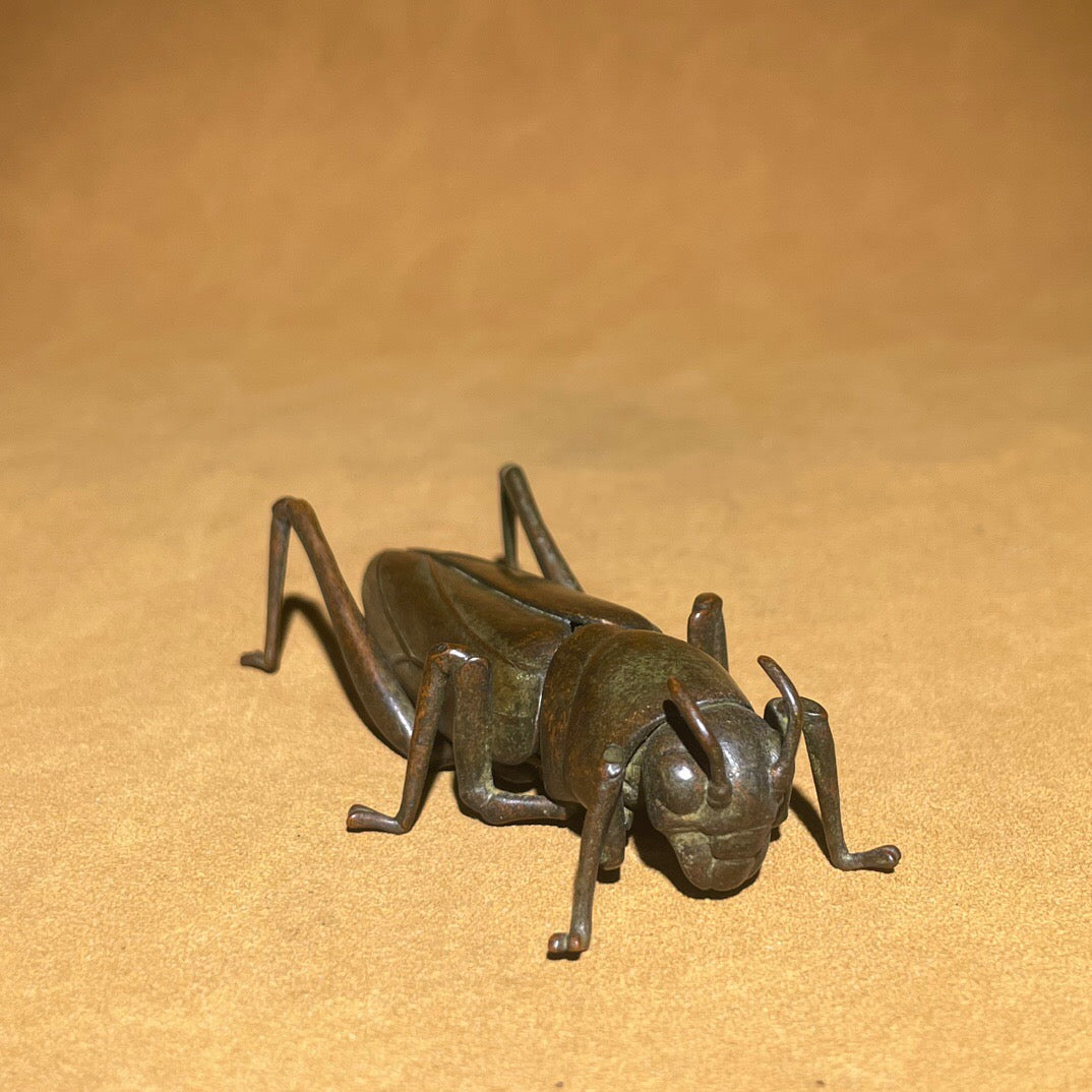 Chinese antique pure copper cricket tea pet ornament