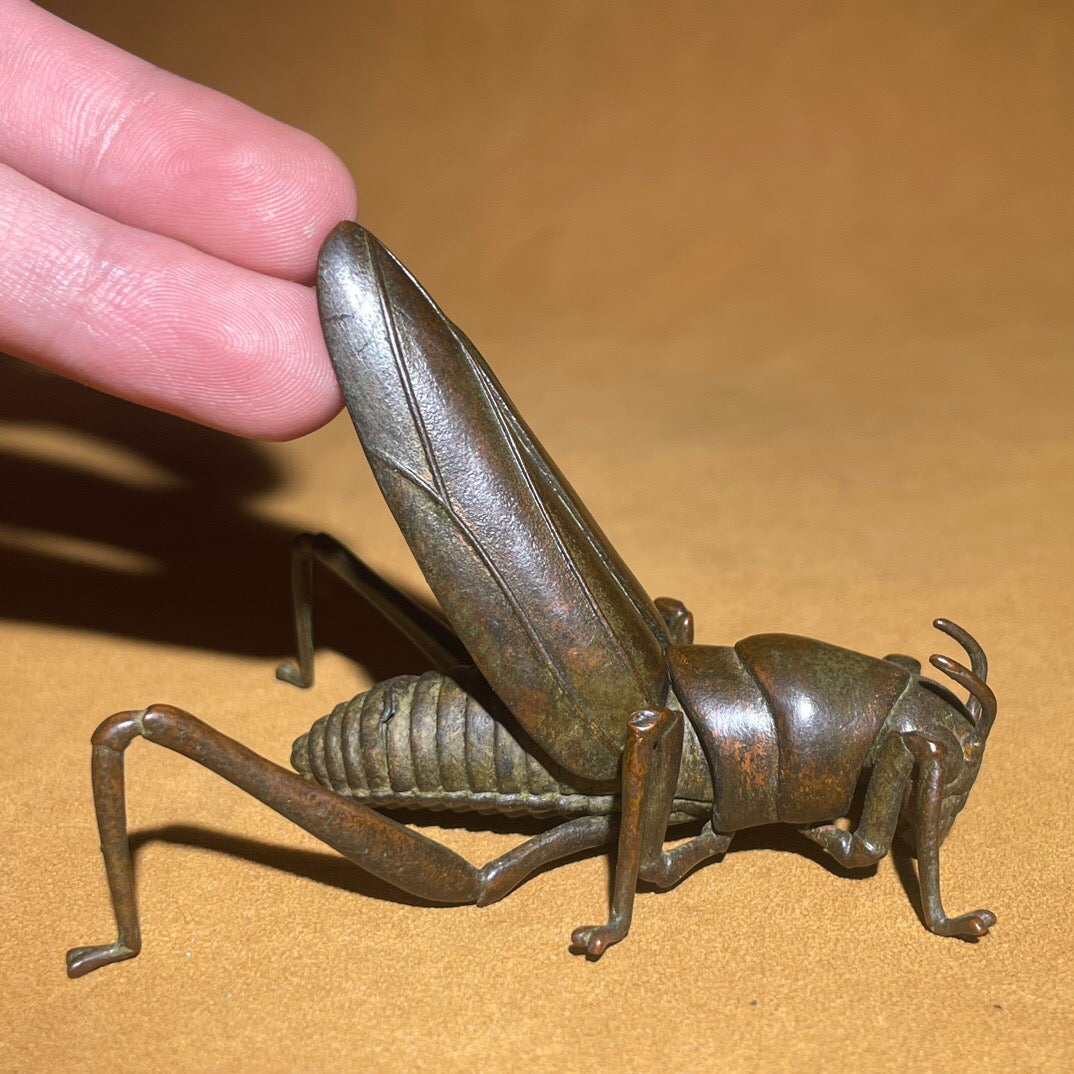 Chinese antique pure copper cricket tea pet ornament