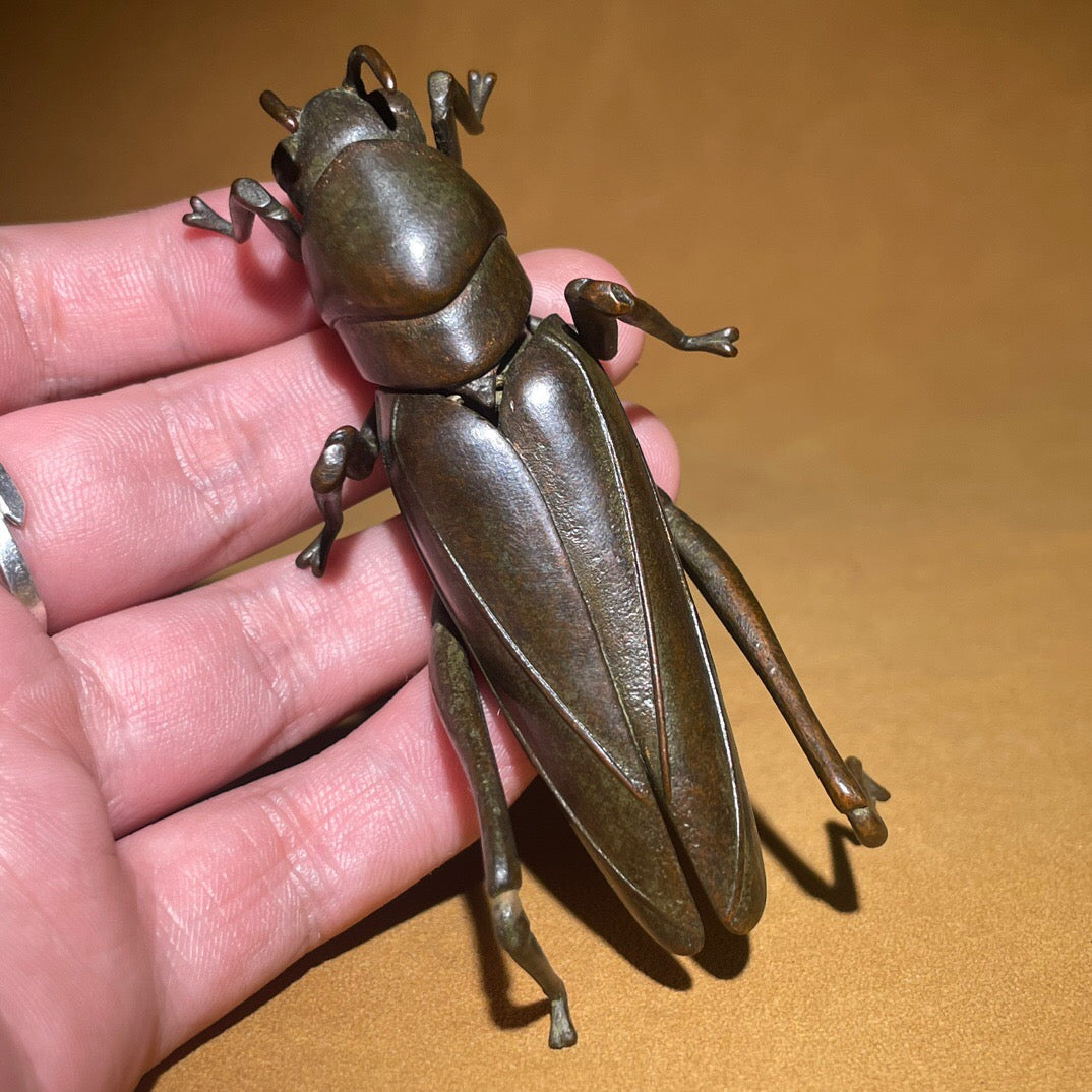 Chinese antique pure copper cricket tea pet ornament