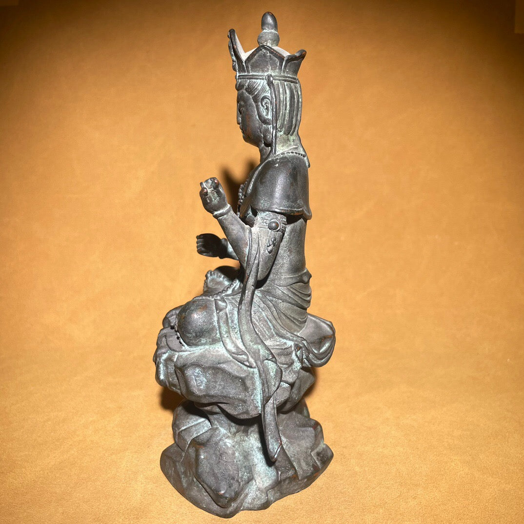 Chinese antique pure copper Guanyin