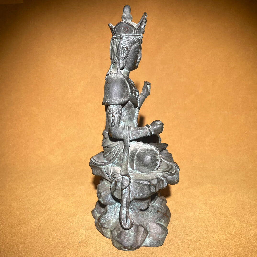 Chinese antique pure copper Guanyin
