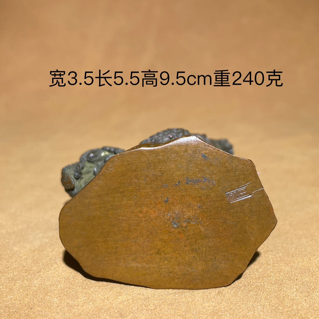 Chinese antique pure copper crown with added crown tea pet ornament