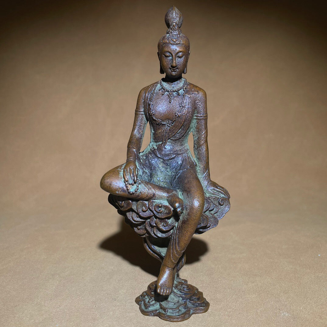Chinese antique pure copper auspicious cloud Guanyin statue