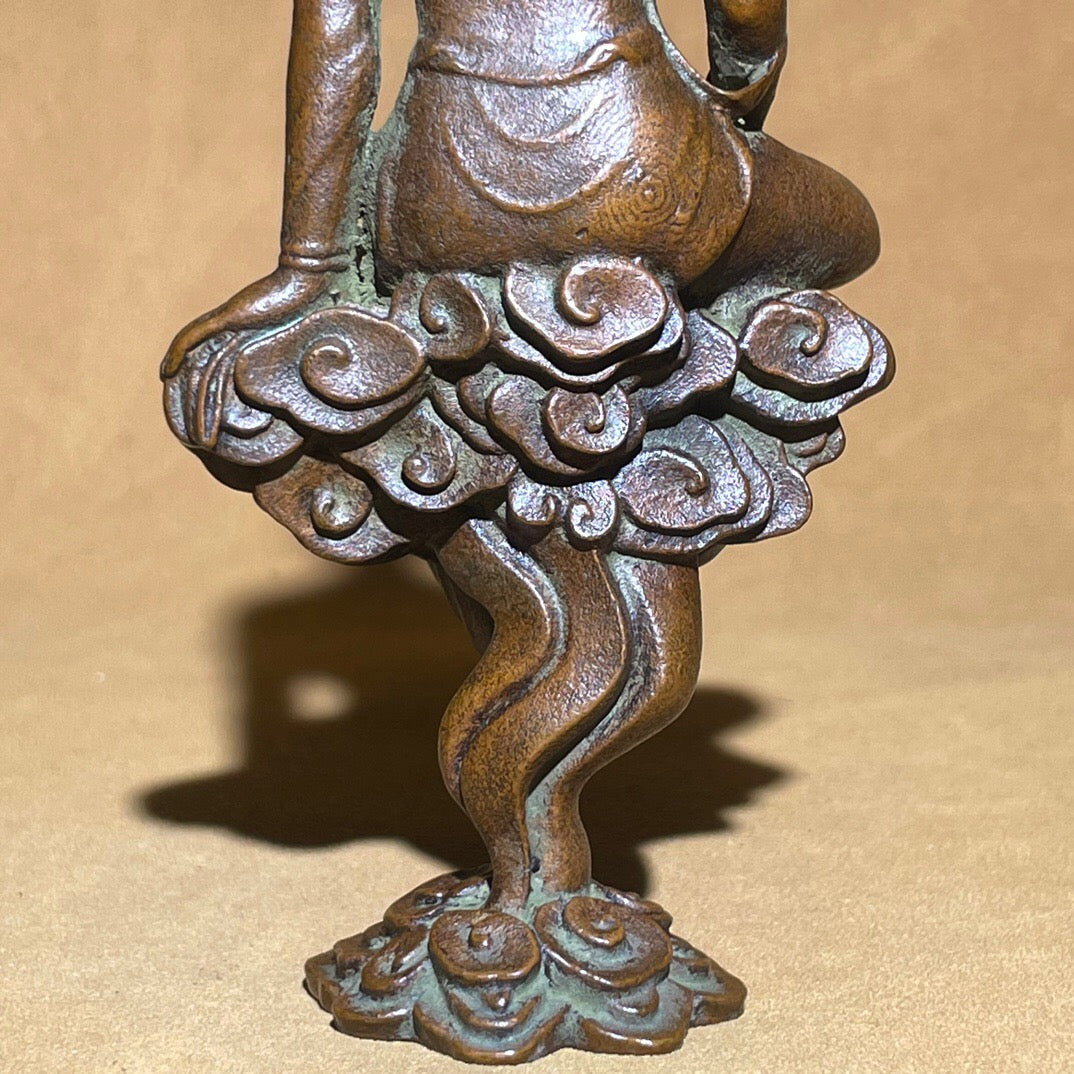 Chinese antique pure copper auspicious cloud Guanyin statue