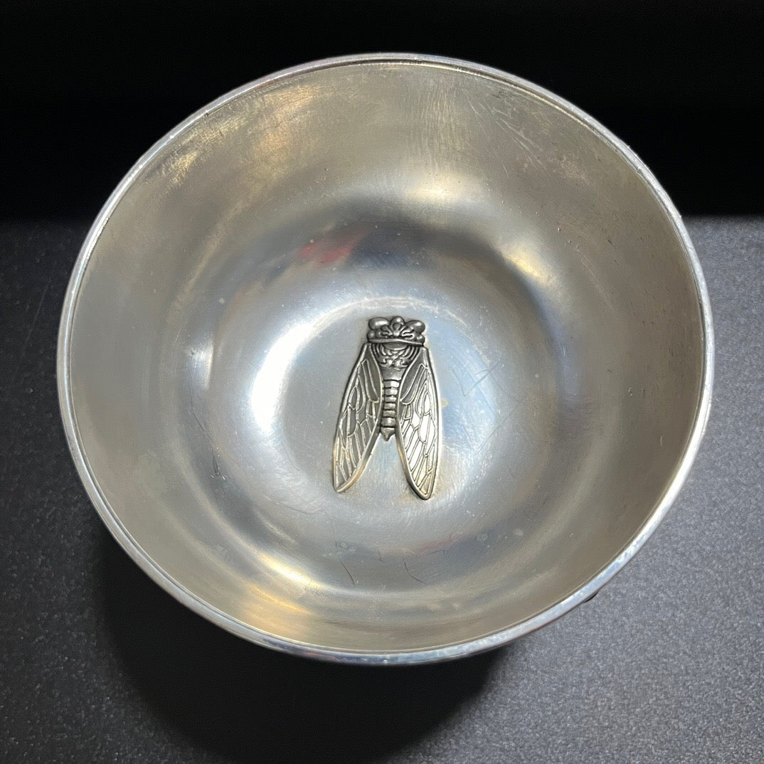 Chinese antiques rise steadily, gemstone bowls
