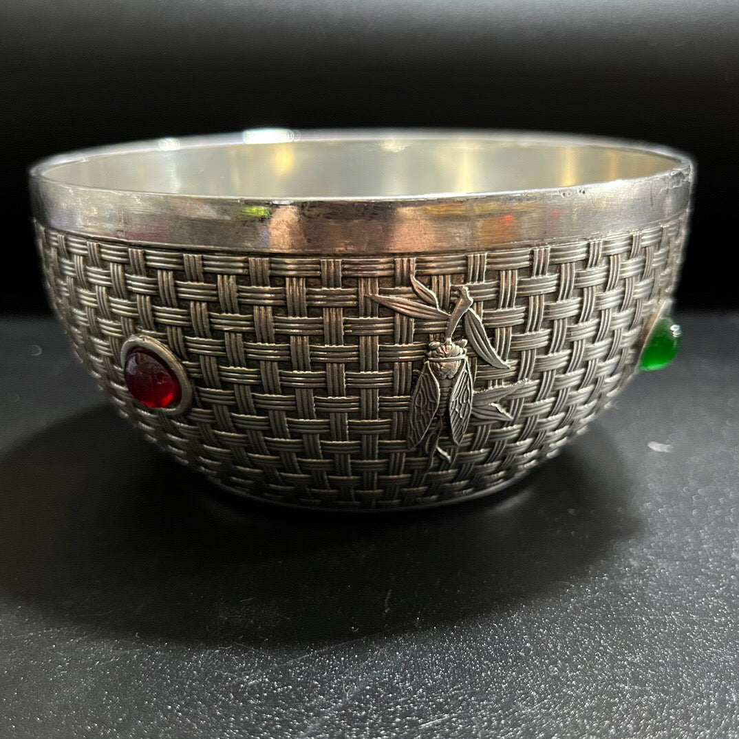 Chinese antiques rise steadily, gemstone bowls