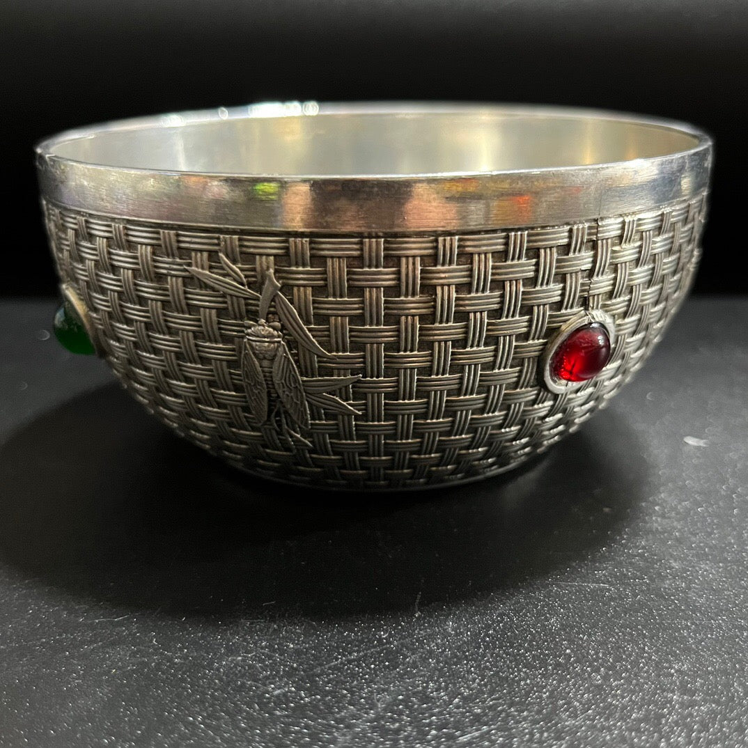 Chinese antiques rise steadily, gemstone bowls