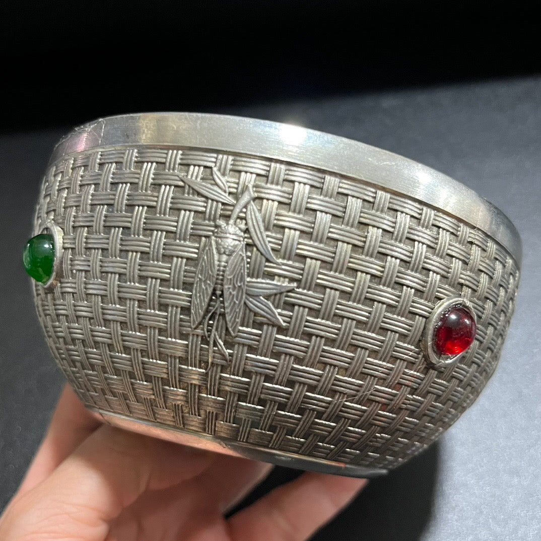 Chinese antiques rise steadily, gemstone bowls