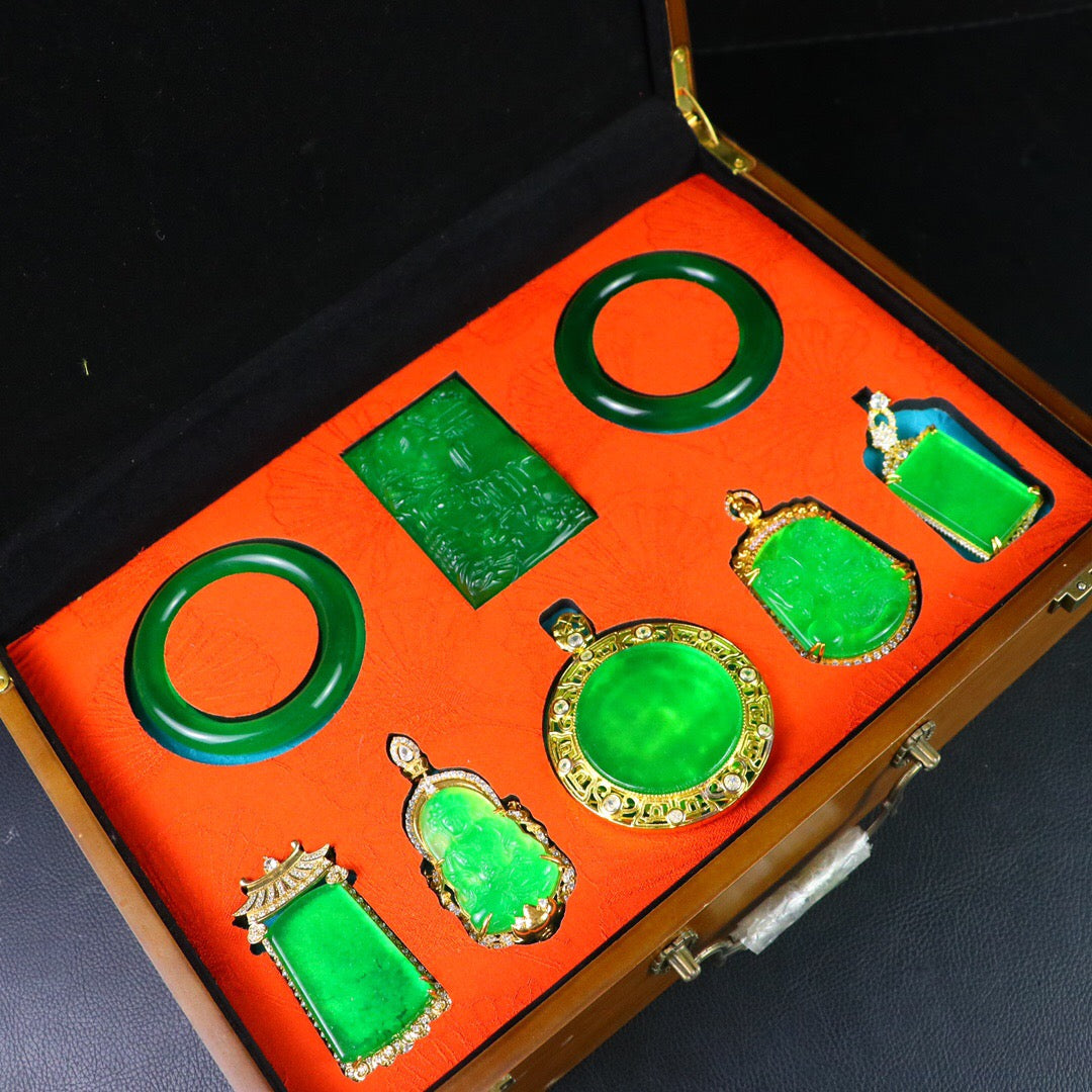 Chinese antique high ice precision carving [box set]