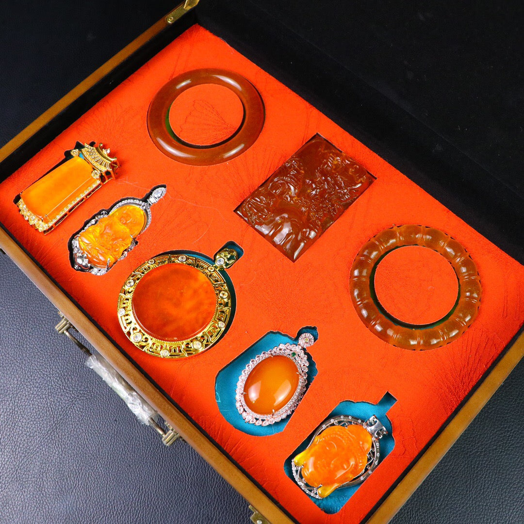 Chinese antique high ice precision carving [box set]