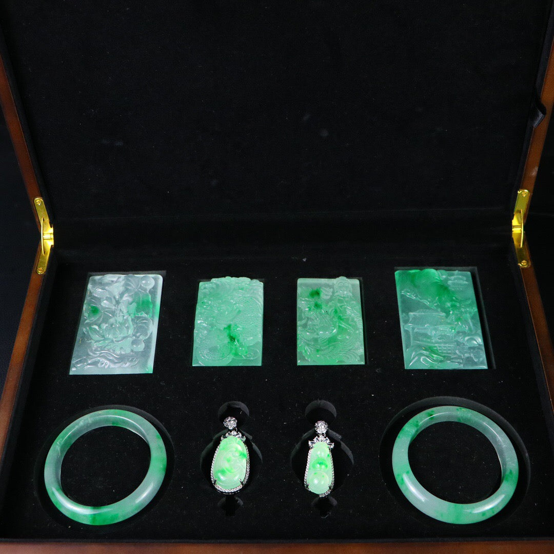 Chinese antique high ice precision carving [box set]
