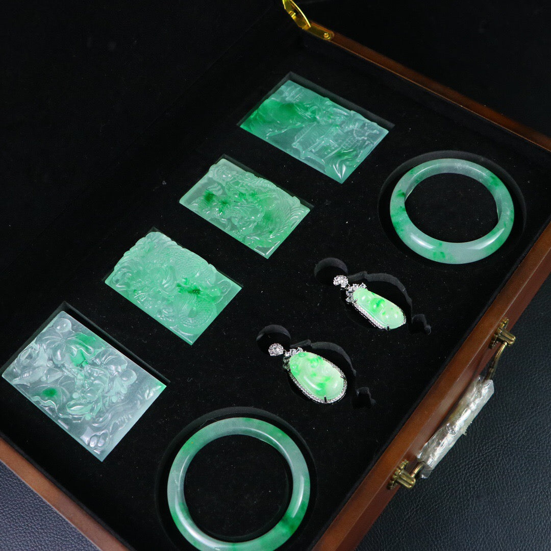 Chinese antique high ice precision carving [box set]