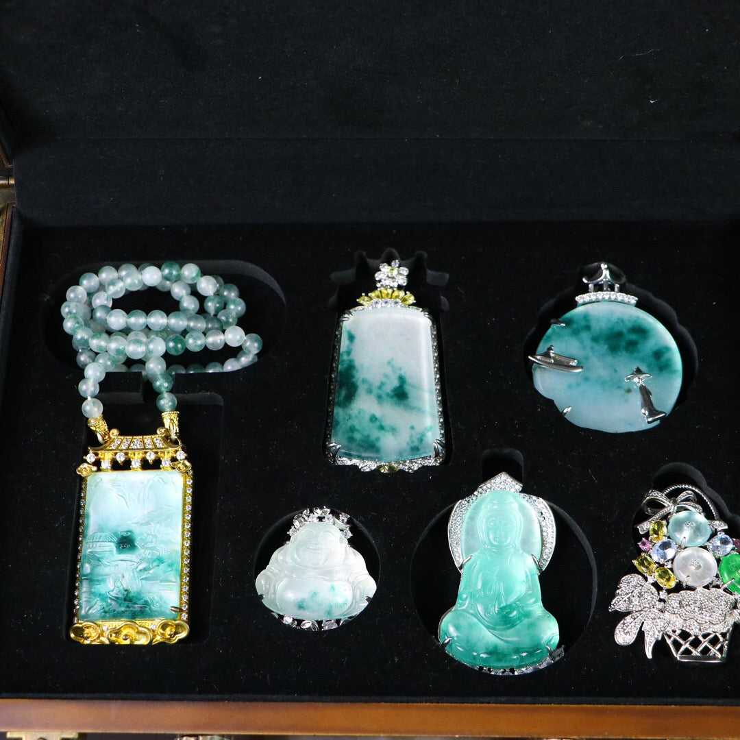 Chinese antique high ice precision carving [box set]