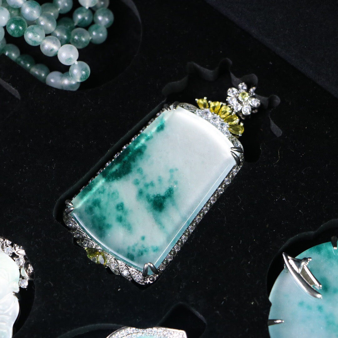 Chinese antique high ice precision carving [box set]