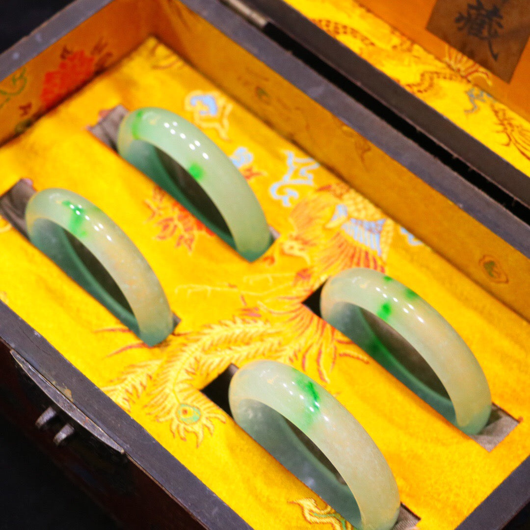 Chinese Antique High Ice Precision Carving [Bracelet Set Box]