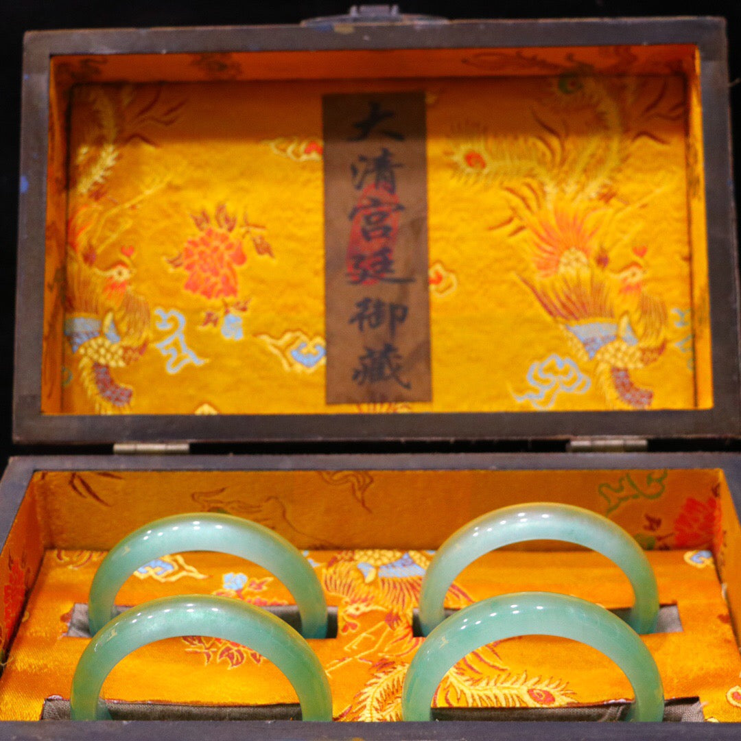 Chinese Antique High Ice Precision Carving [Bracelet Set Box]