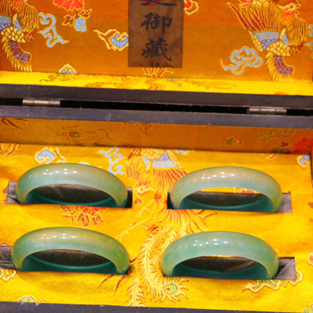 Chinese Antique High Ice Precision Carving [Bracelet Set Box]