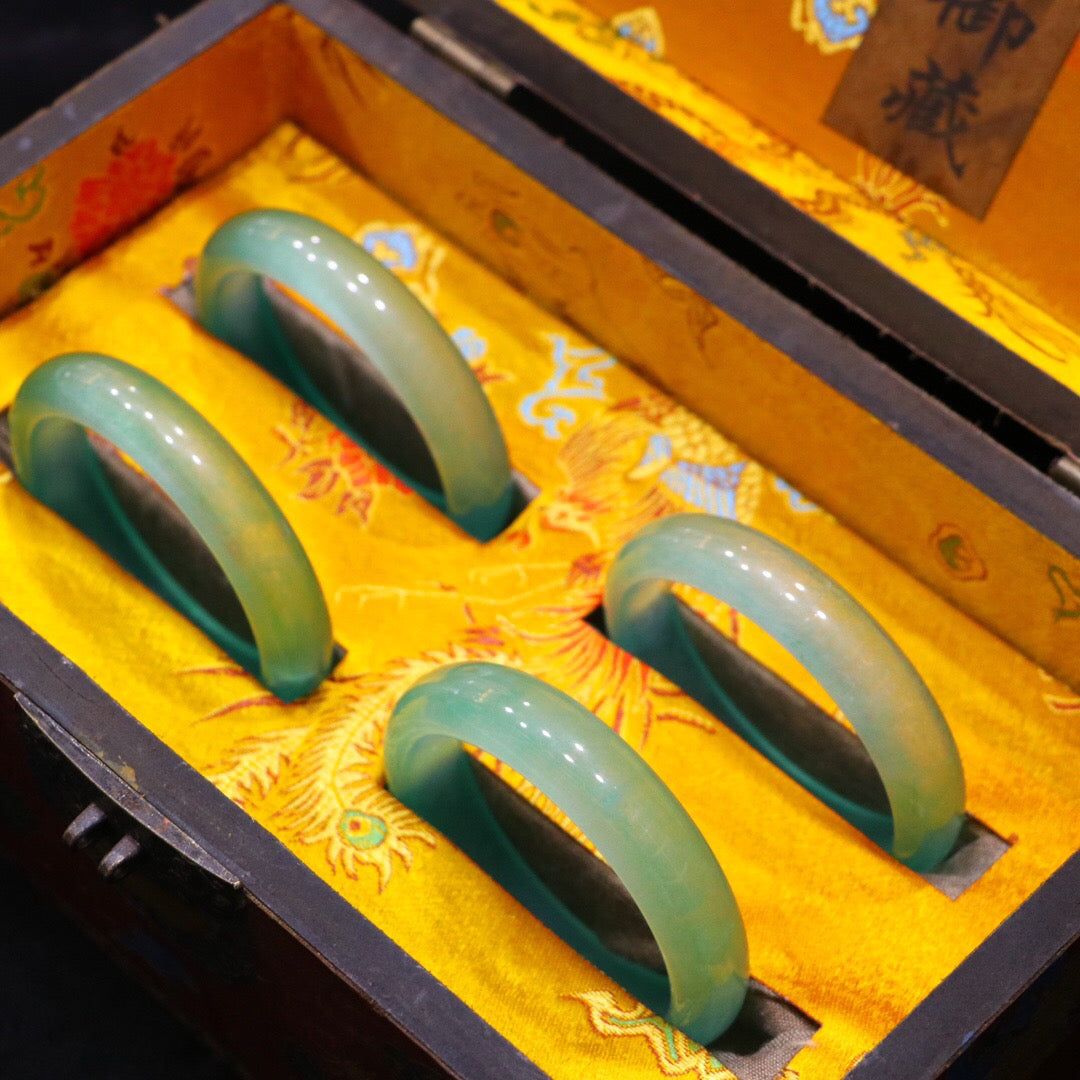 Chinese Antique High Ice Precision Carving [Bracelet Set Box]