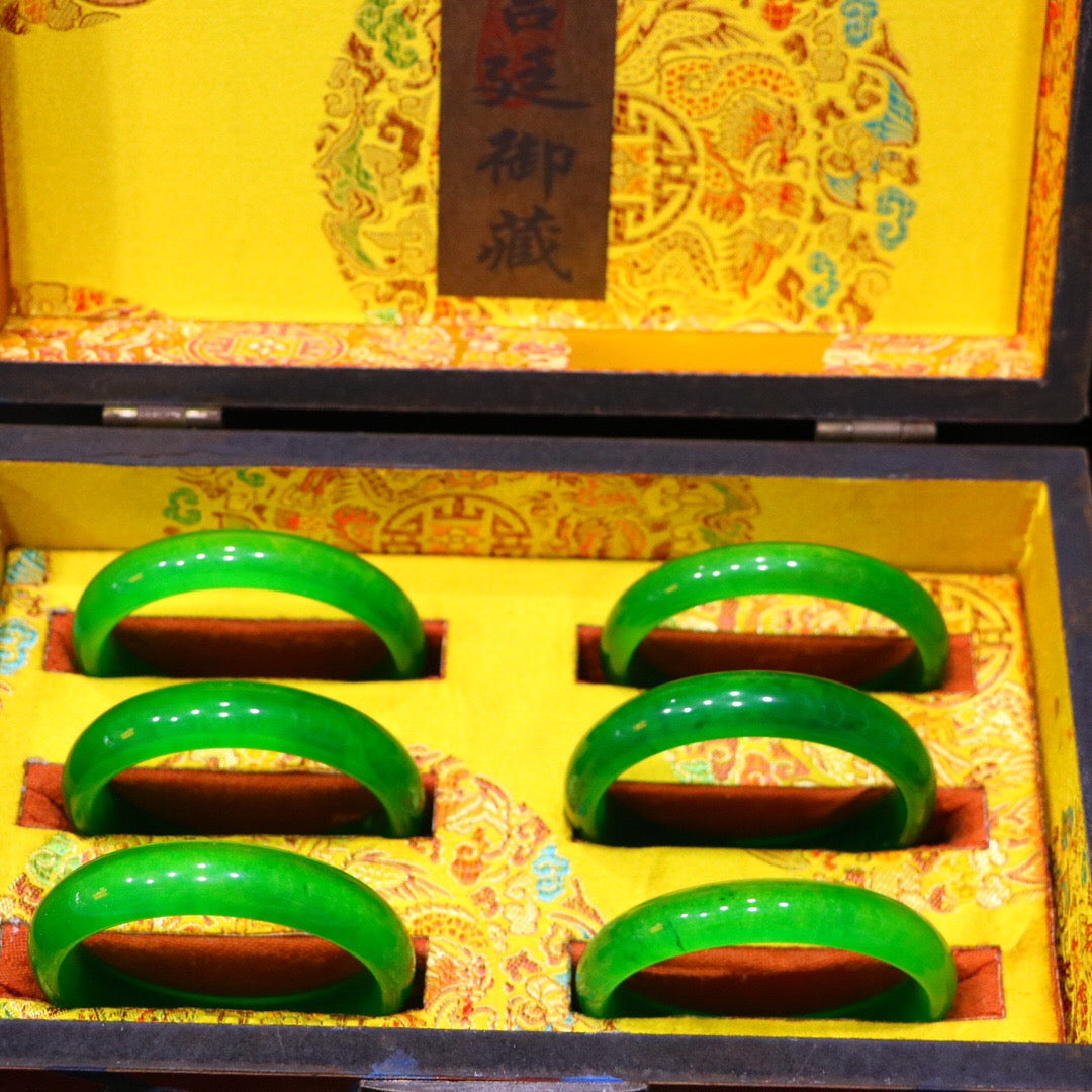 Chinese Antique High Ice Precision Carving [Bracelet Set Box]