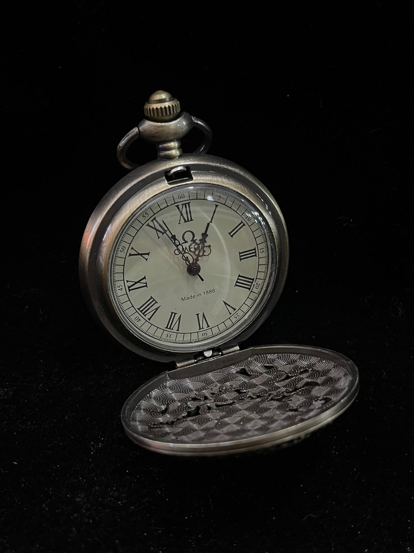 Chinese antique dragon single opening pocket watch