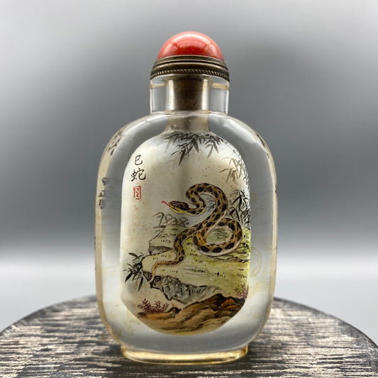 Chinese antique glass handmade painting with the ability to bend and stretch, known as the Little Dragon. Zodiac snake interior painting, snuff bottle