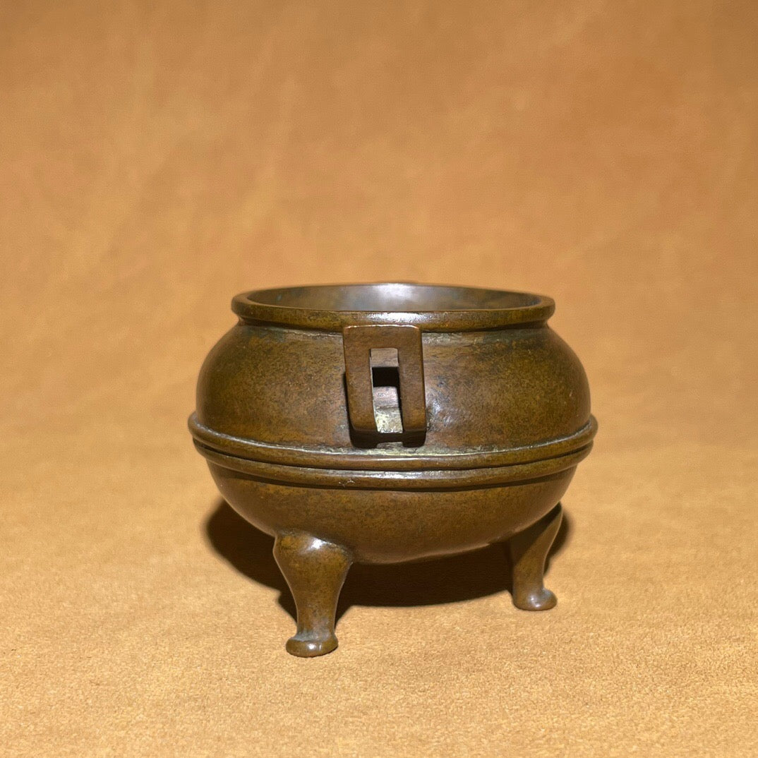 Chinese antique pure copper rain palace waistline incense burner ornament
