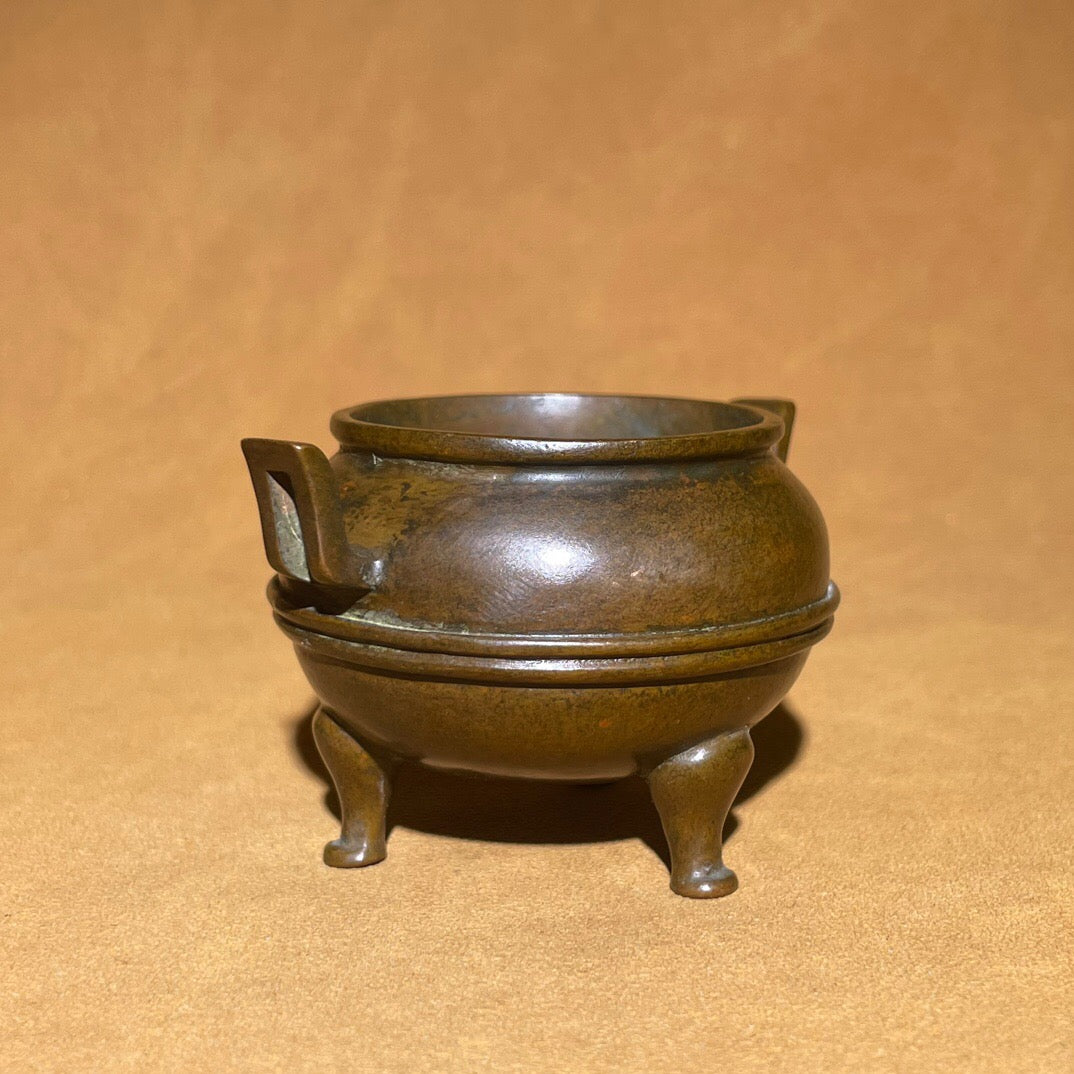Chinese antique pure copper rain palace waistline incense burner ornament