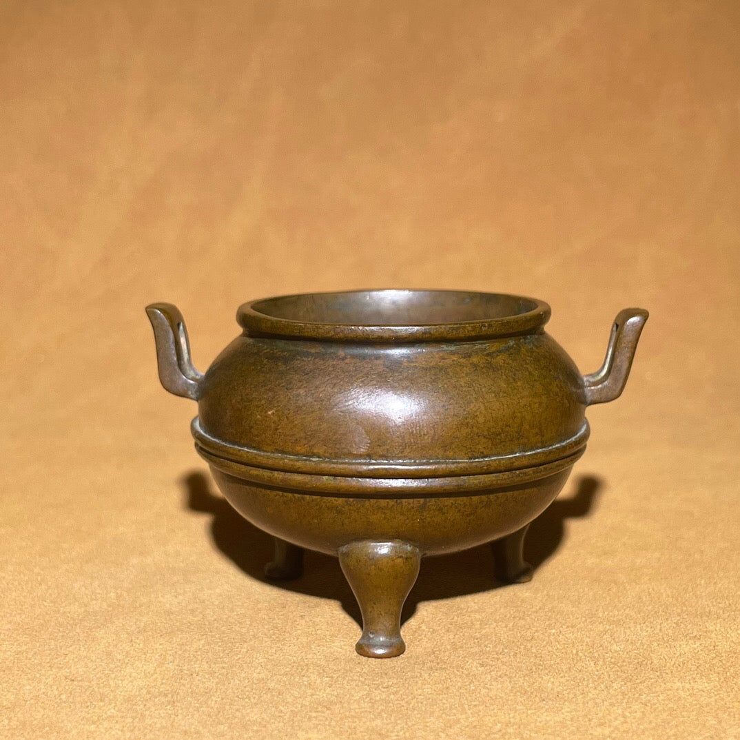 Chinese antique pure copper rain palace waistline incense burner ornament