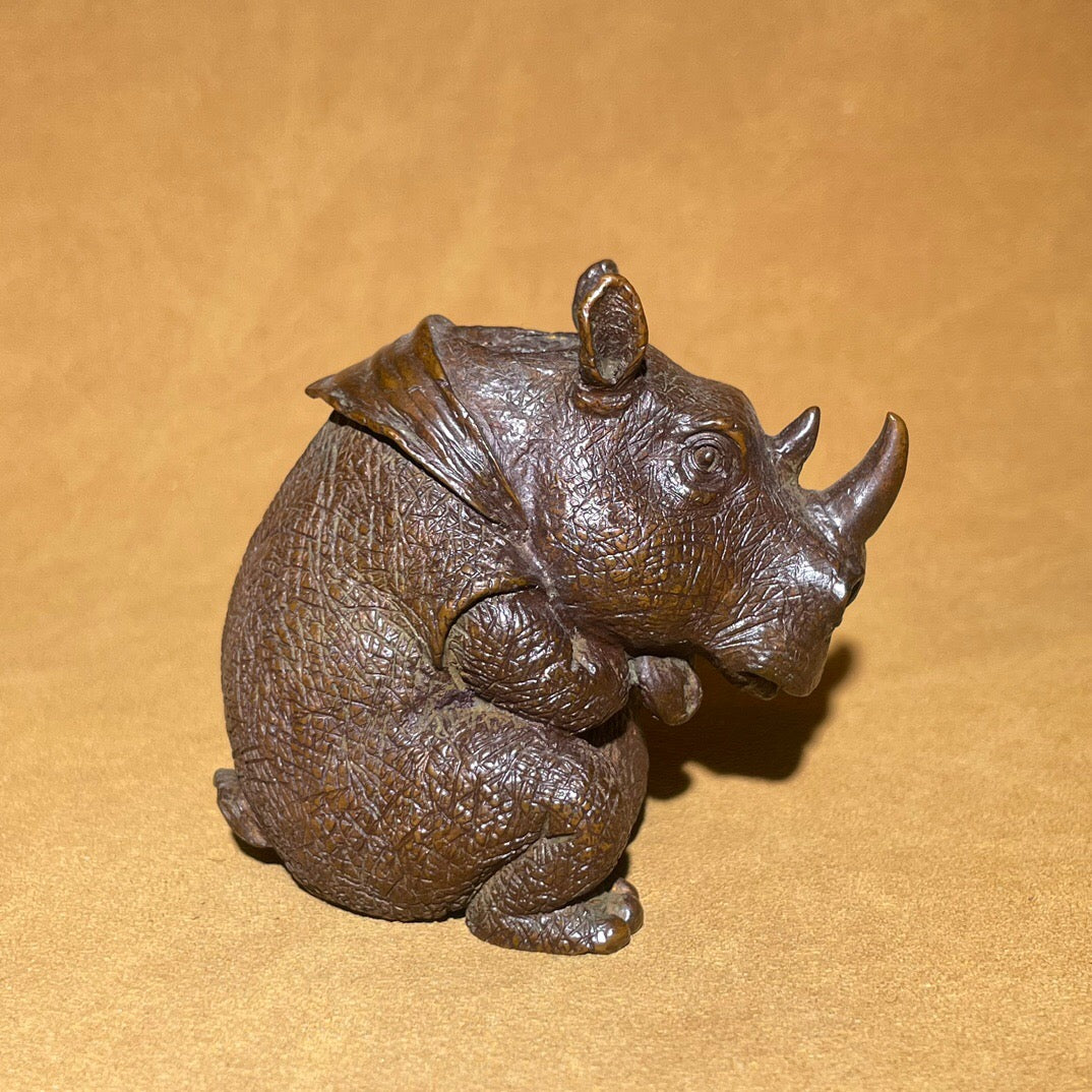 Chinese antique pure copper rhinoceros tea pet reflux fragrance ornament