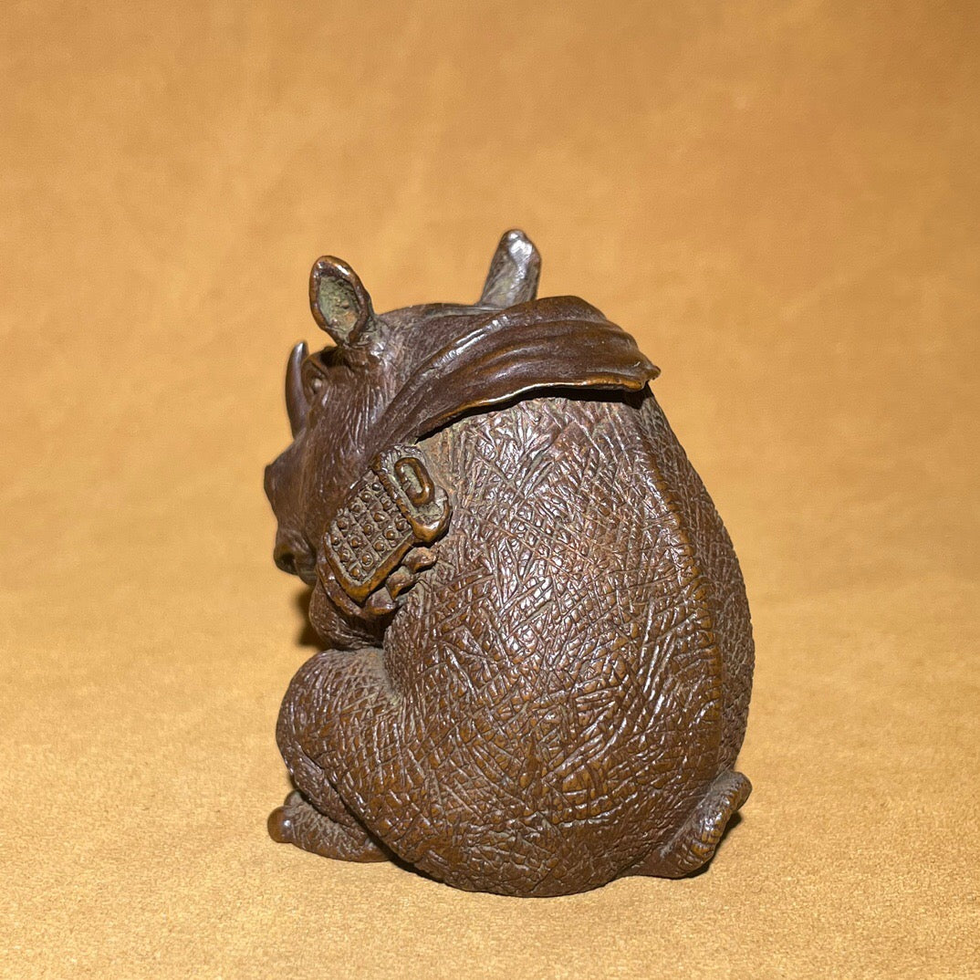 Chinese antique pure copper rhinoceros tea pet reflux fragrance ornament