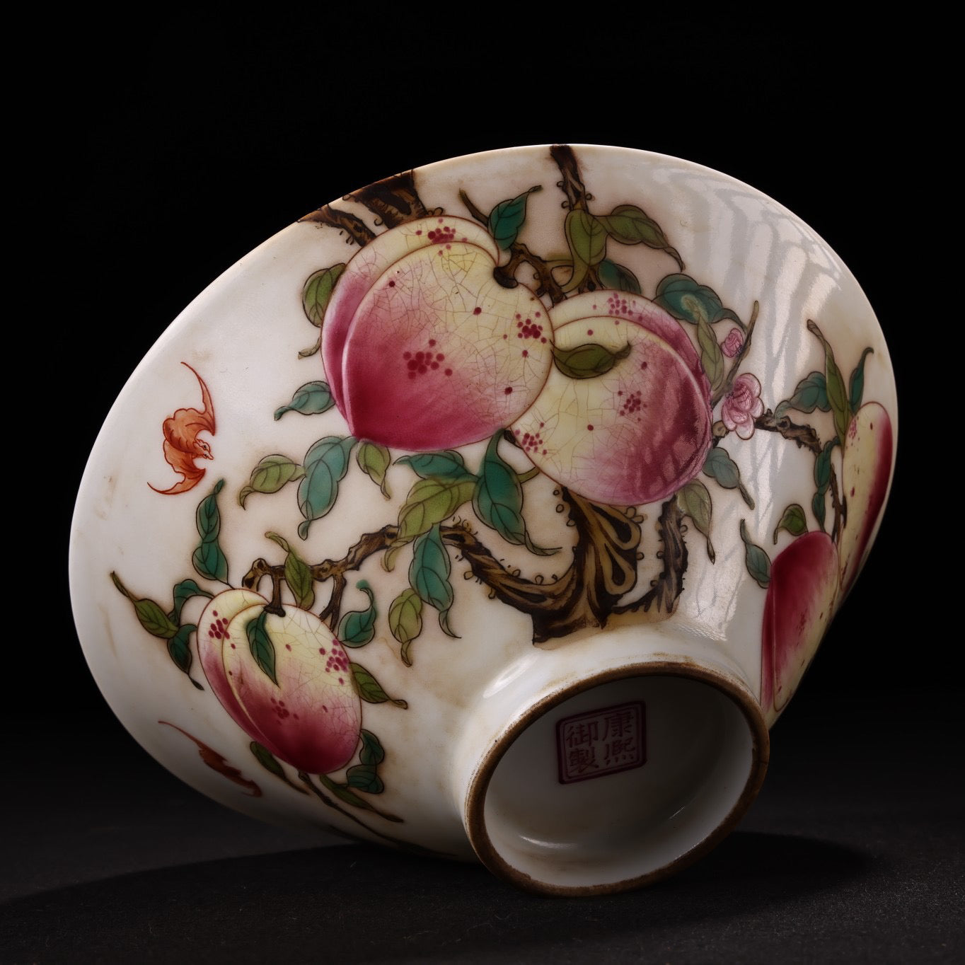 Chinese antique hand-painted pink longevity peach ceramic bowl
