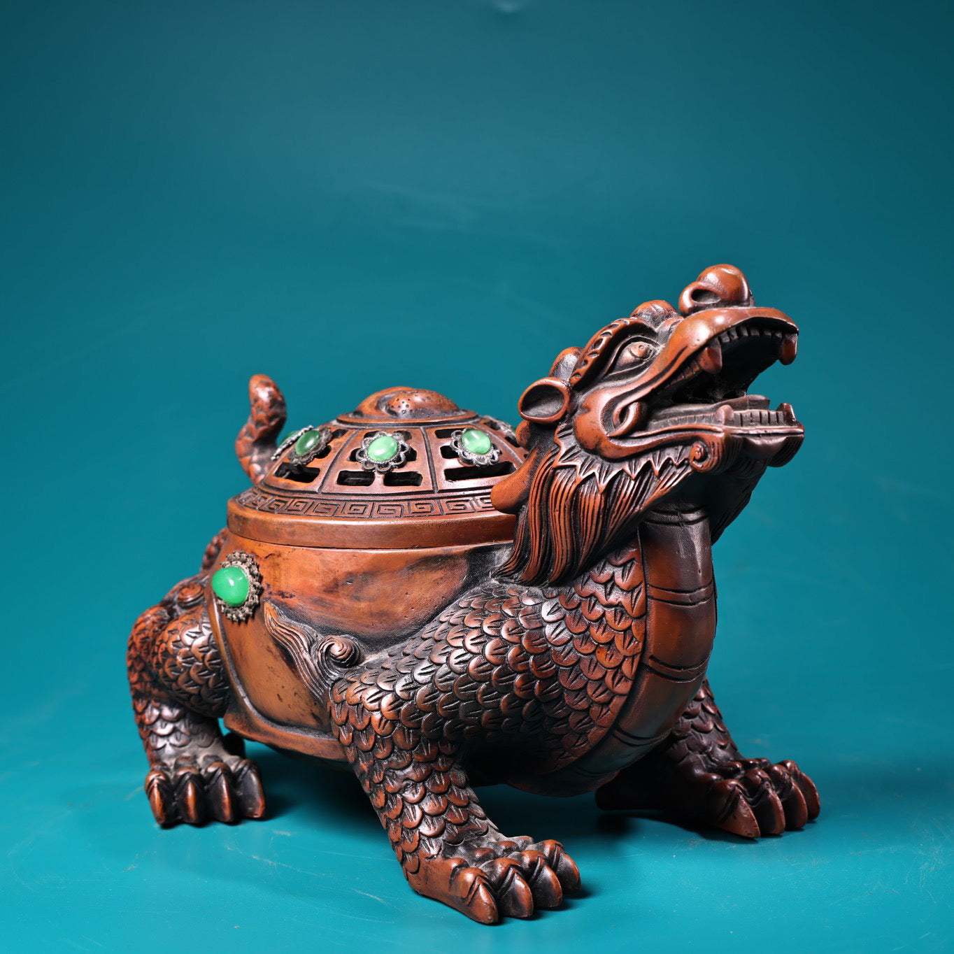 Precious Chinese Antique, Pure Copper, All Copper, High Relief Carving, Eight Trigrams, Dragon Tortoise, Incense Incense Burner, Exquisite Craft, Exquisite Style, and Exorcism in Villages and Villages