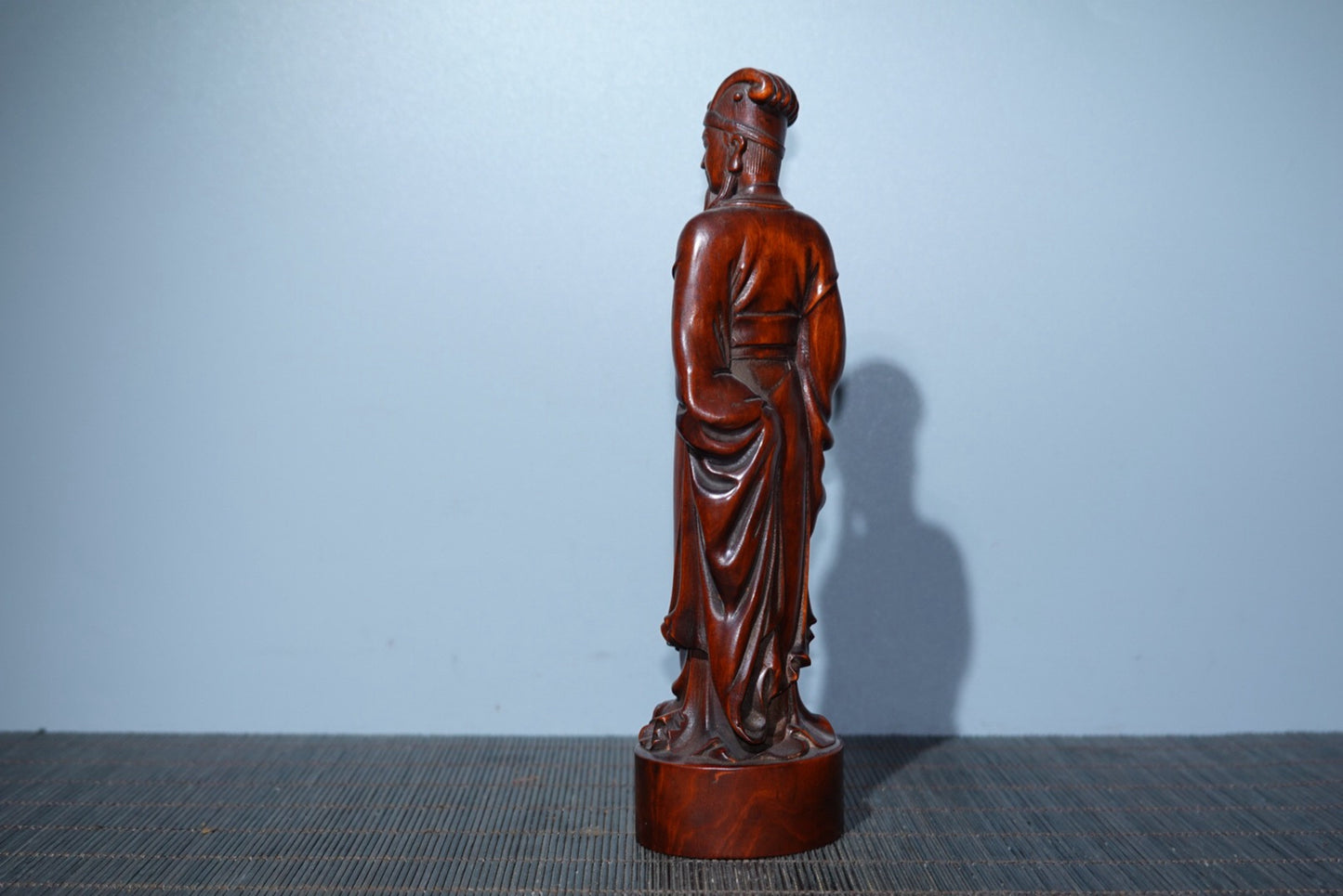 Collect decorations, carved from boxwood, and decorated with Zhuge Liang ornaments