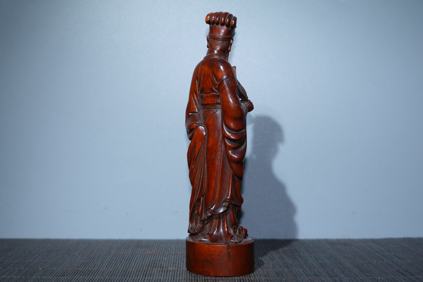 Collect decorations, carved from boxwood, and decorated with Zhuge Liang ornaments