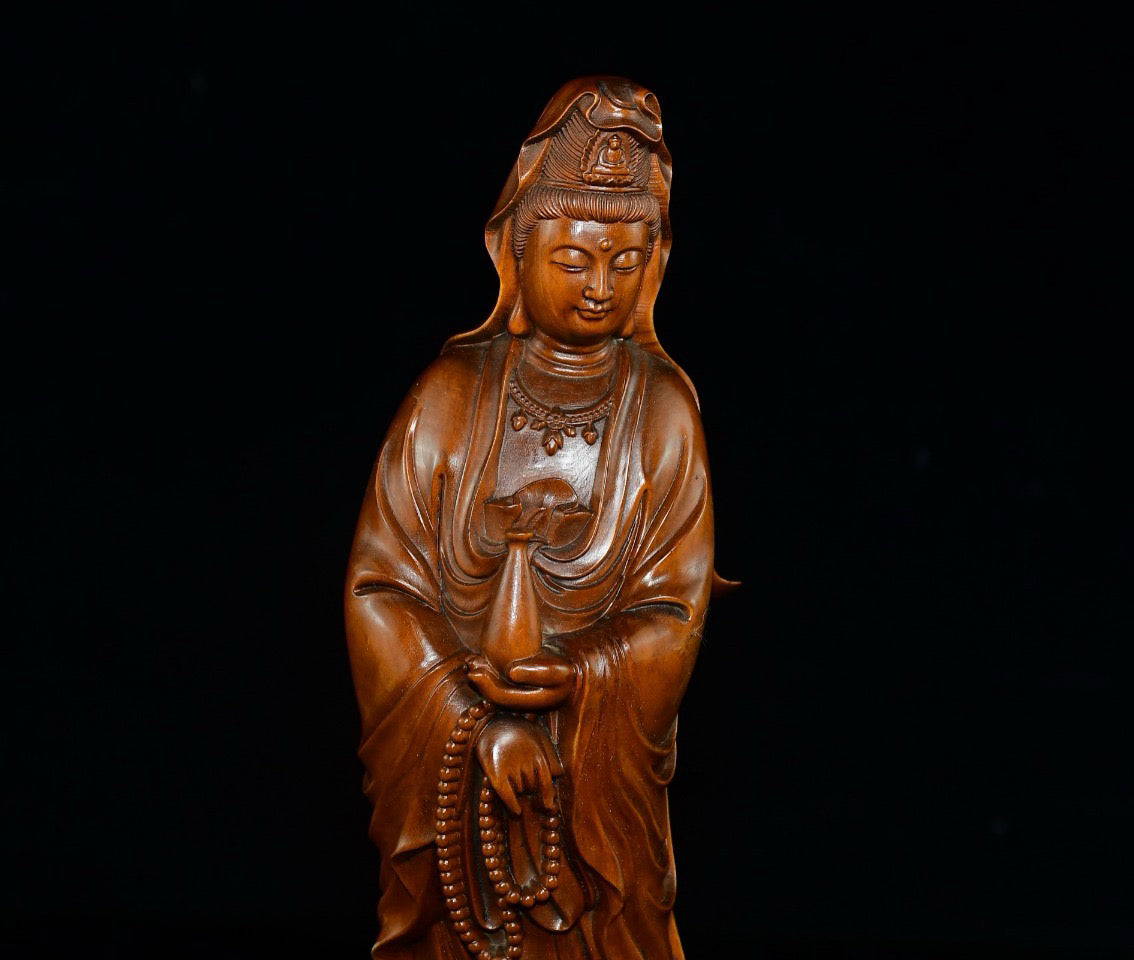 Boutique small leaf boxwood clear bottle Guanyin ornament