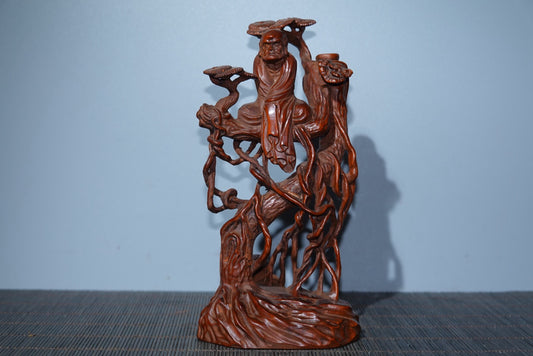 Collection and decoration of boxwood carvings, gifts, furniture decoration