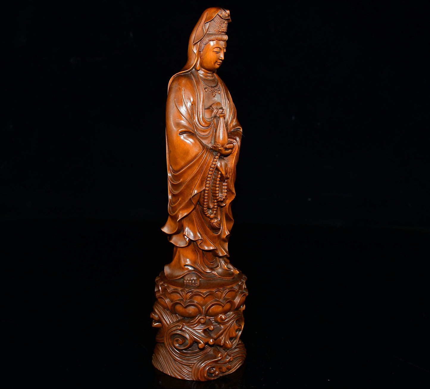 Boutique small leaf boxwood clear bottle Guanyin ornament