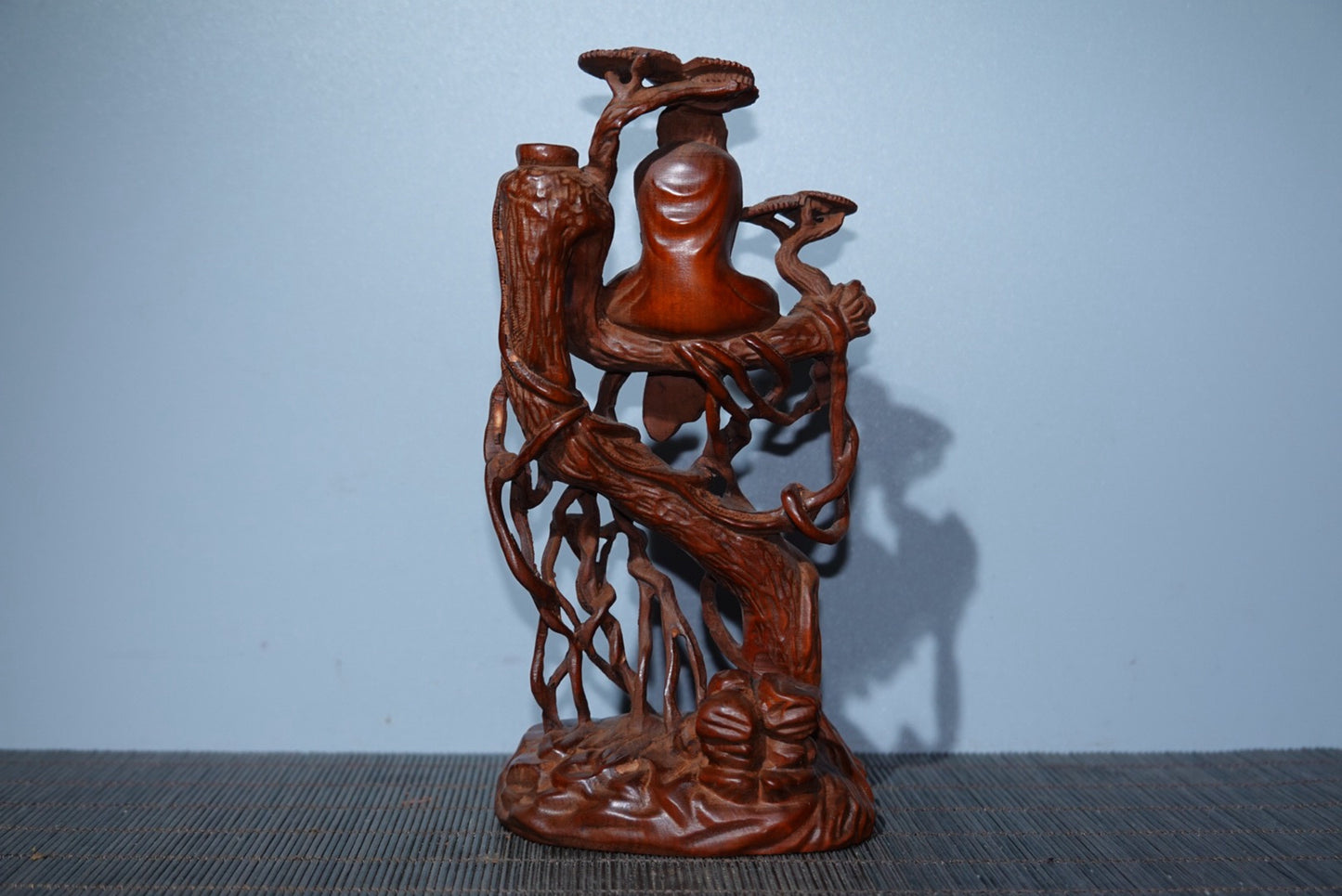 Collection and decoration of boxwood carvings, gifts, furniture decoration