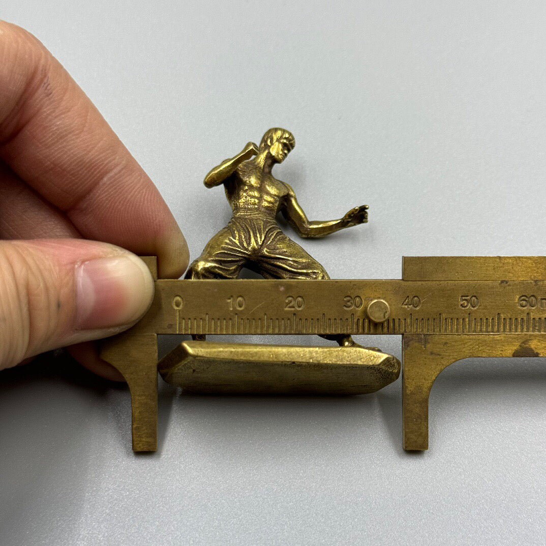 Chinese antique Kung Fu bronze statue of Bruce Lee