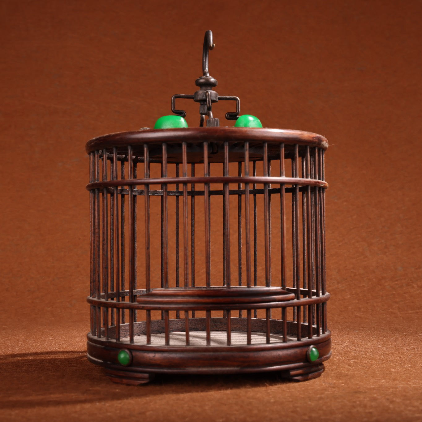 Chinese antique boxwood inlaid with gemstones and small cricket jars