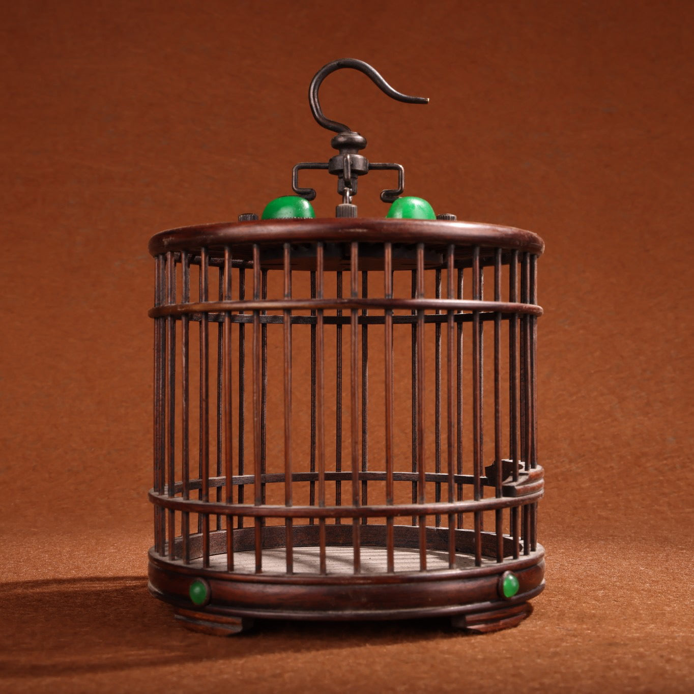 Chinese antique boxwood inlaid with gemstones and small cricket jars