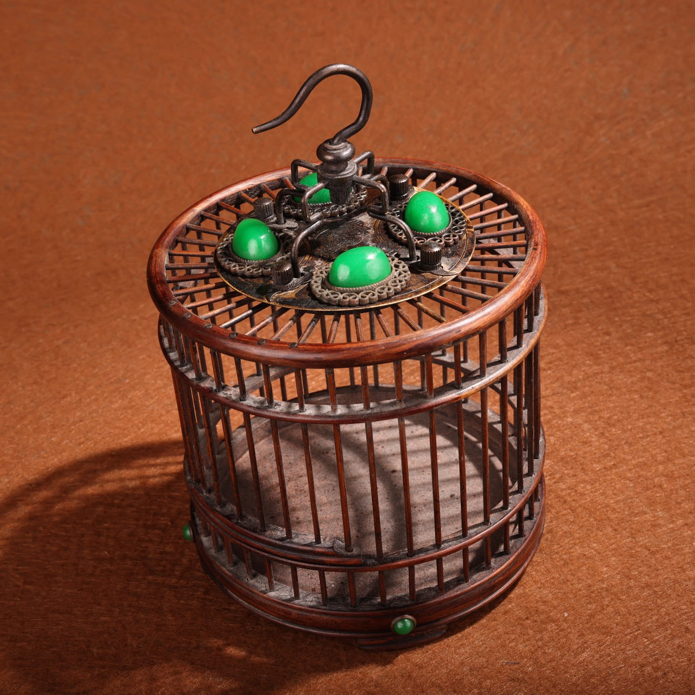 Chinese antique boxwood inlaid with gemstones and small cricket jars