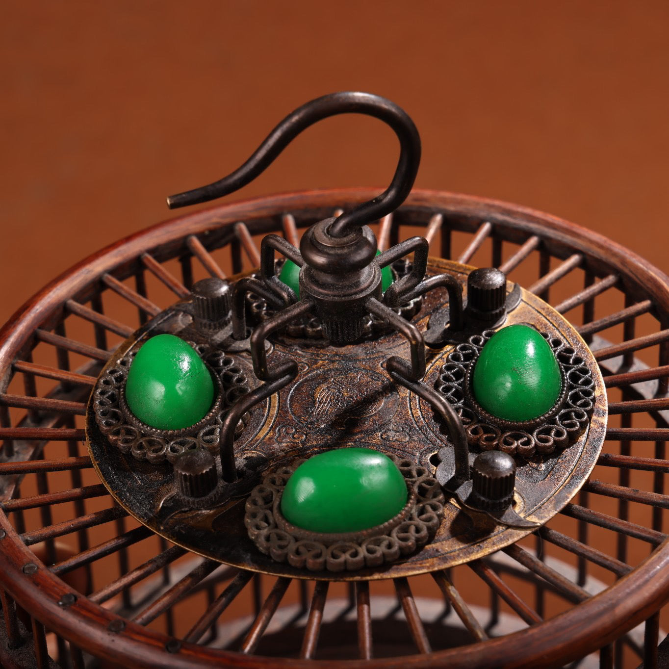 Chinese antique boxwood inlaid with gemstones and small cricket jars