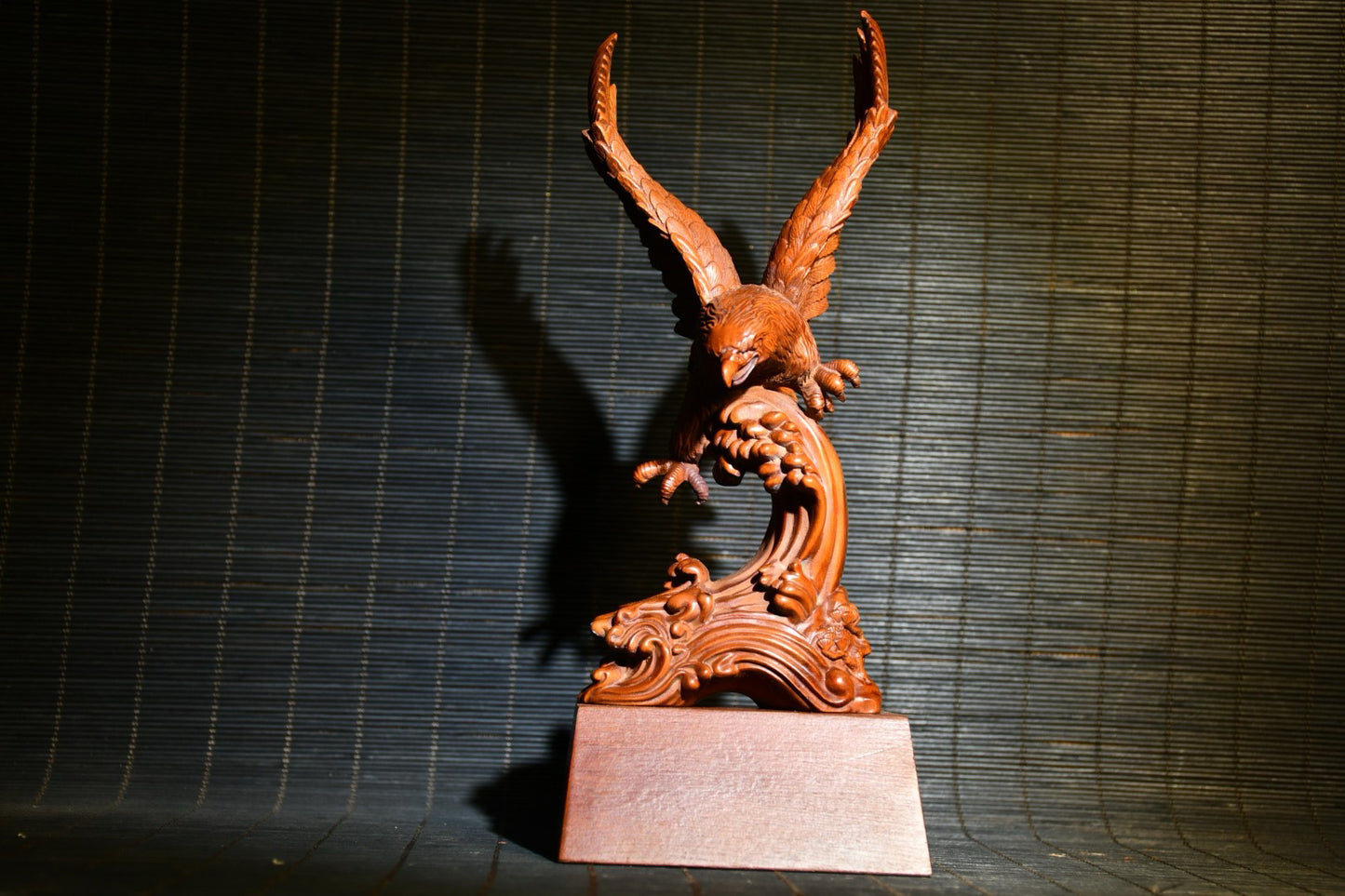 Boutique boxwood eagle