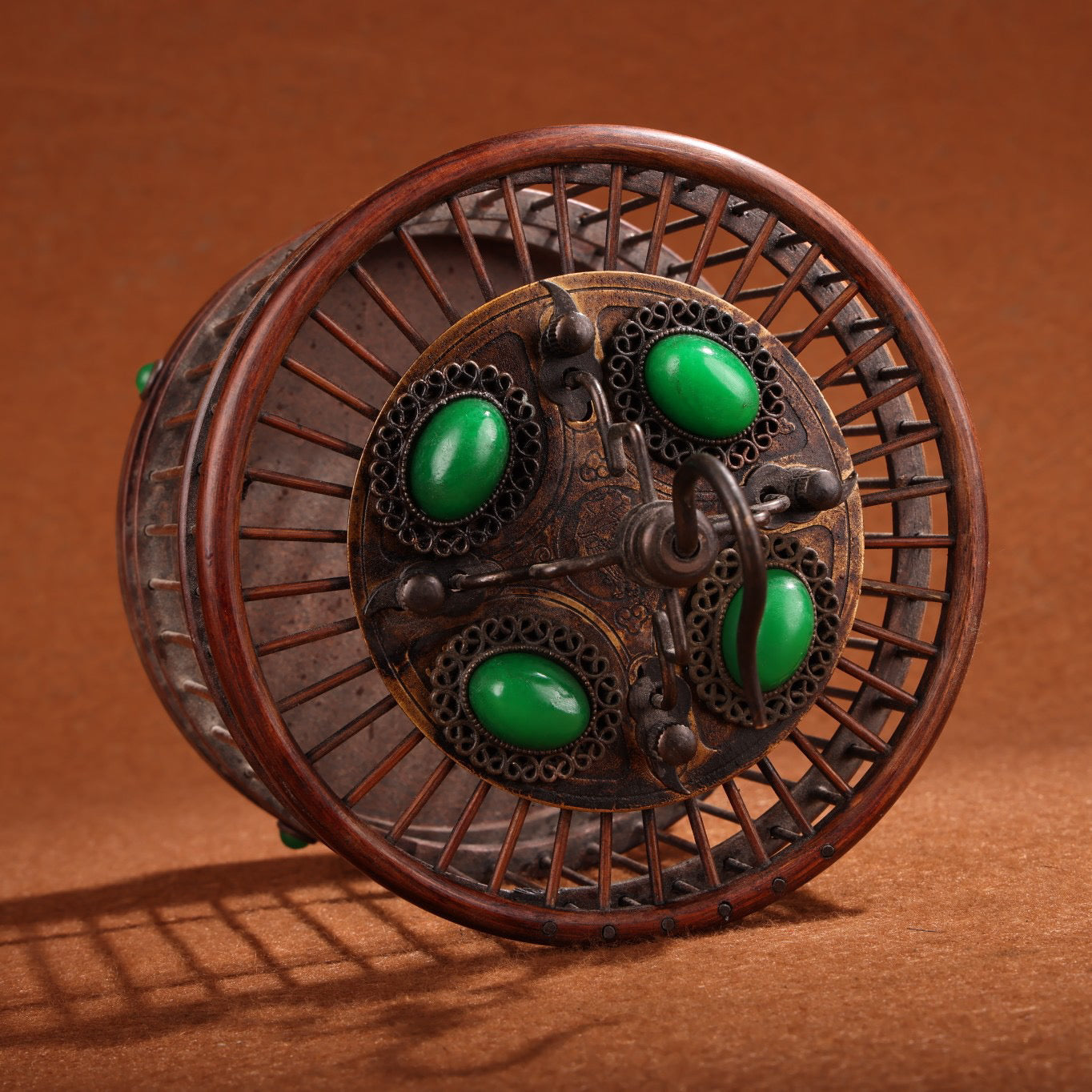 Chinese antique boxwood inlaid with gemstones and small cricket jars