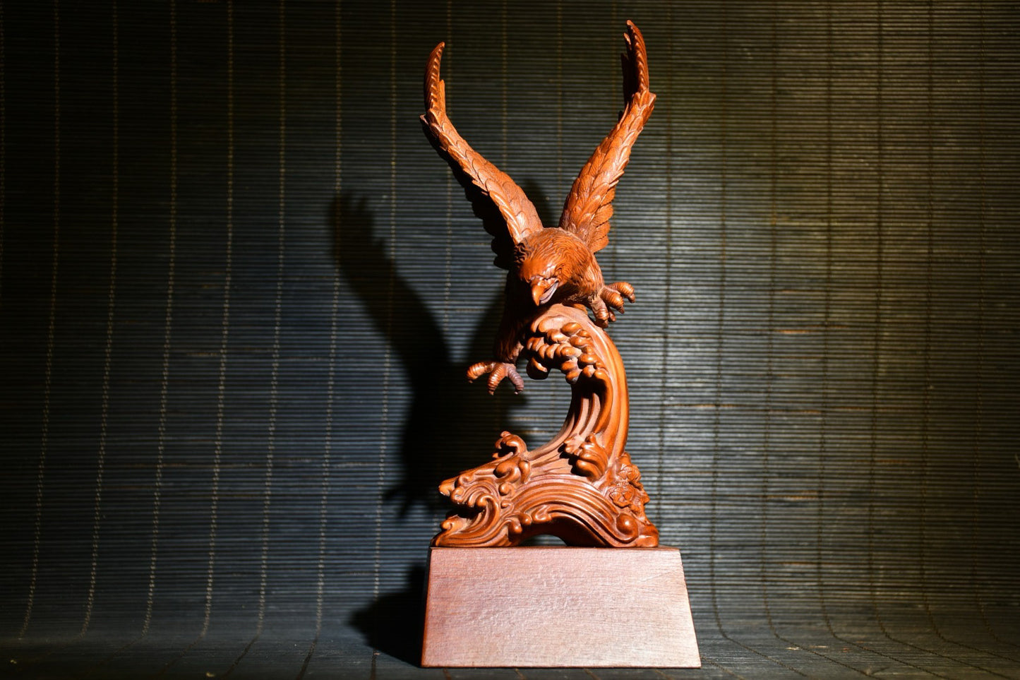 Boutique boxwood eagle