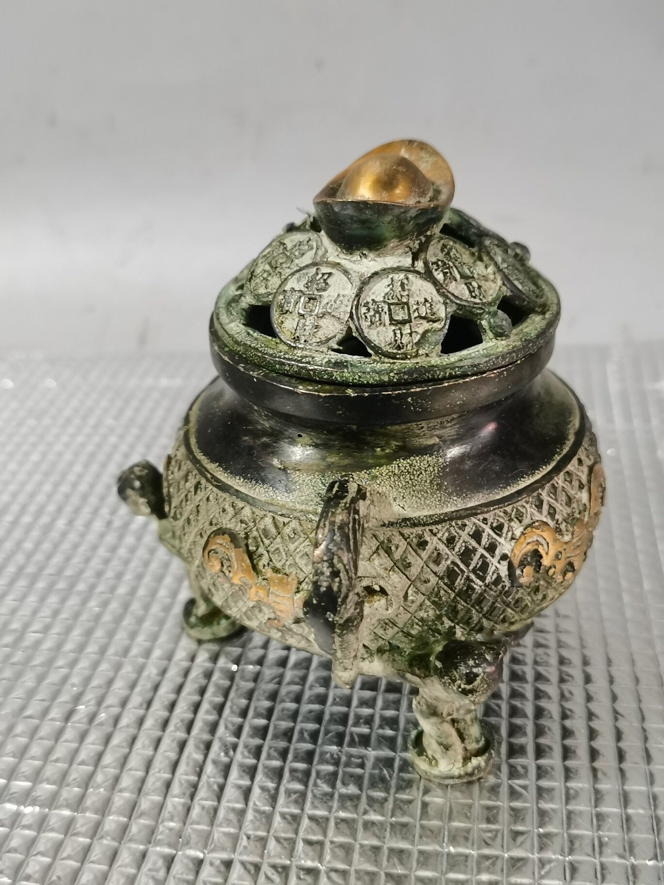 Chinese antique pure copper attracts wealth and treasures, incense burner incense