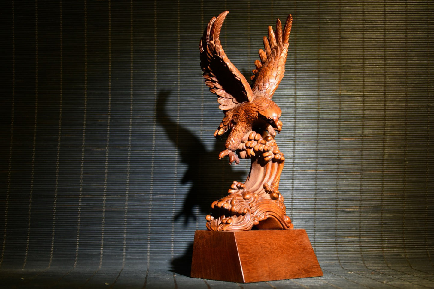 Boutique boxwood eagle