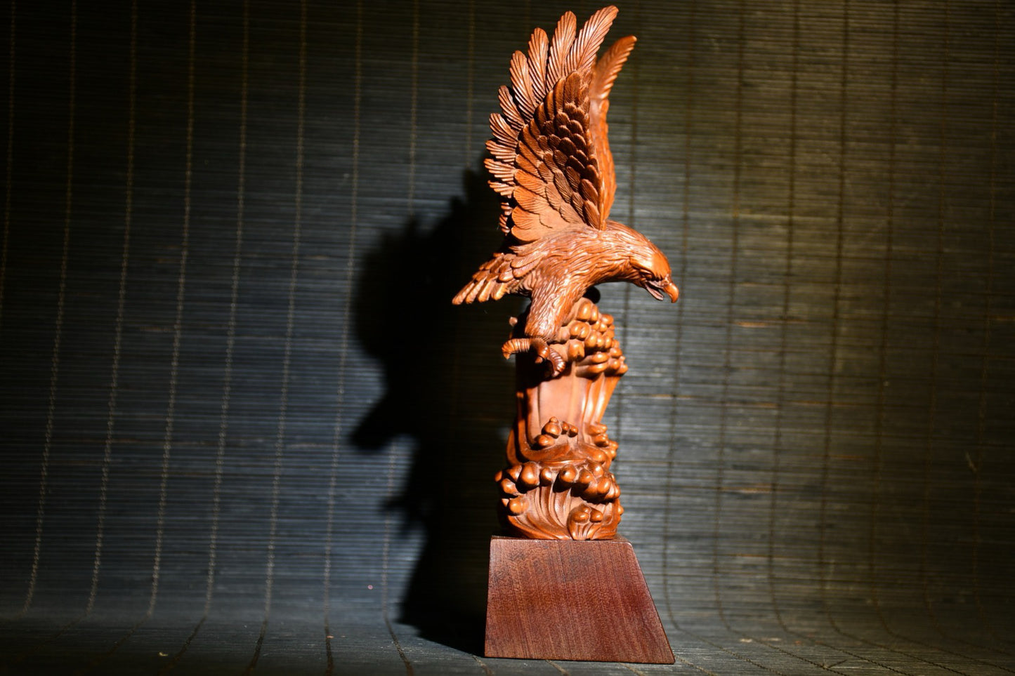 Boutique boxwood eagle