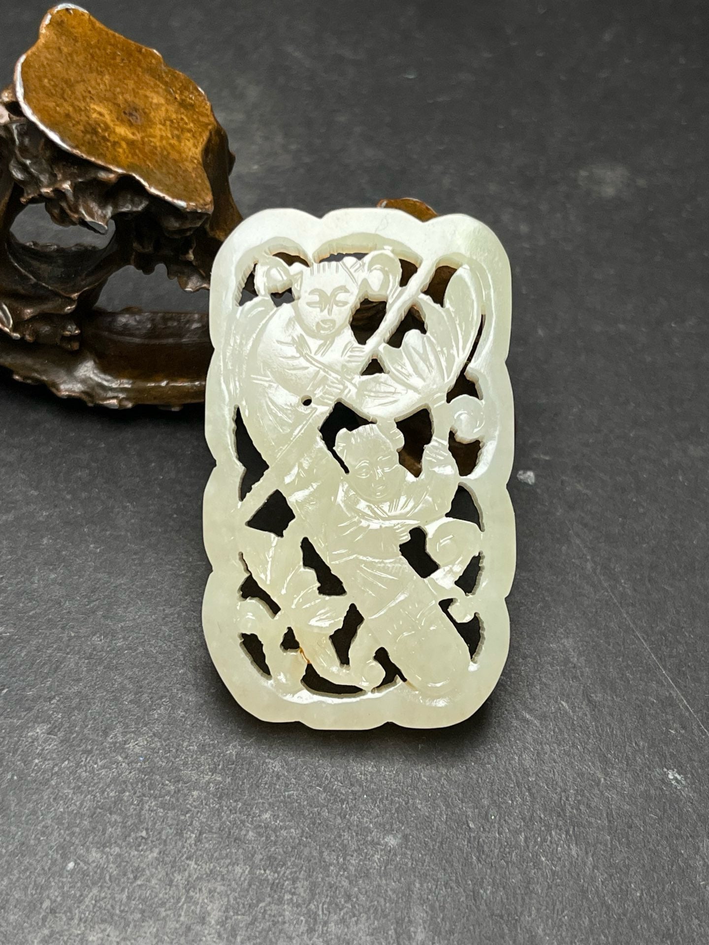 Chinese Antiques and Tian Yuhe and Gemini